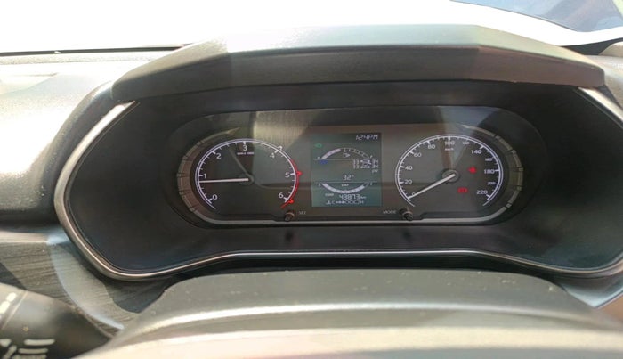 2022 Tata Safari XT PLUS, Diesel, Manual, 43,873 km, interior