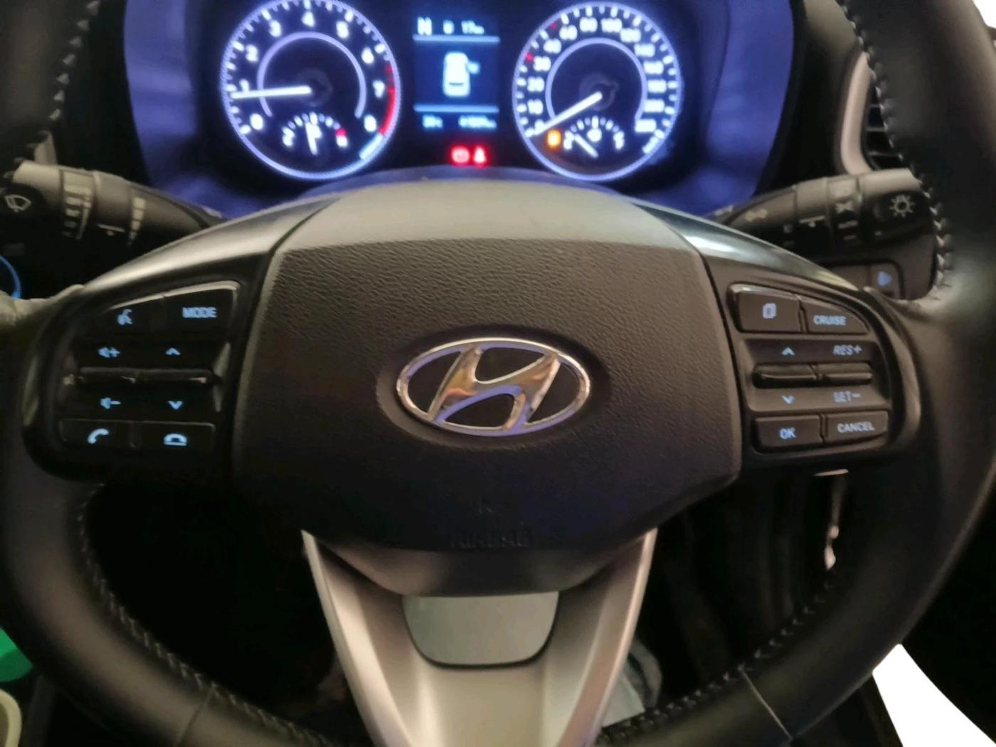 2019 Hyundai VENUE SX PLUS 1.0 TURBO DCT, Petrol, Automatic, 41,625 km, interior