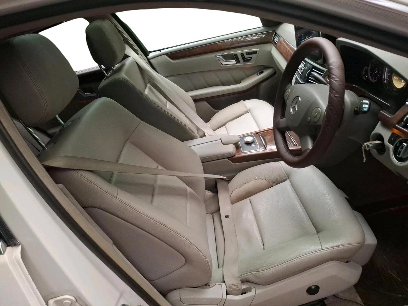 2012 Mercedes Benz E Class E 220 CDI ELEGANCE, Diesel, Automatic, 46,706 km, interior