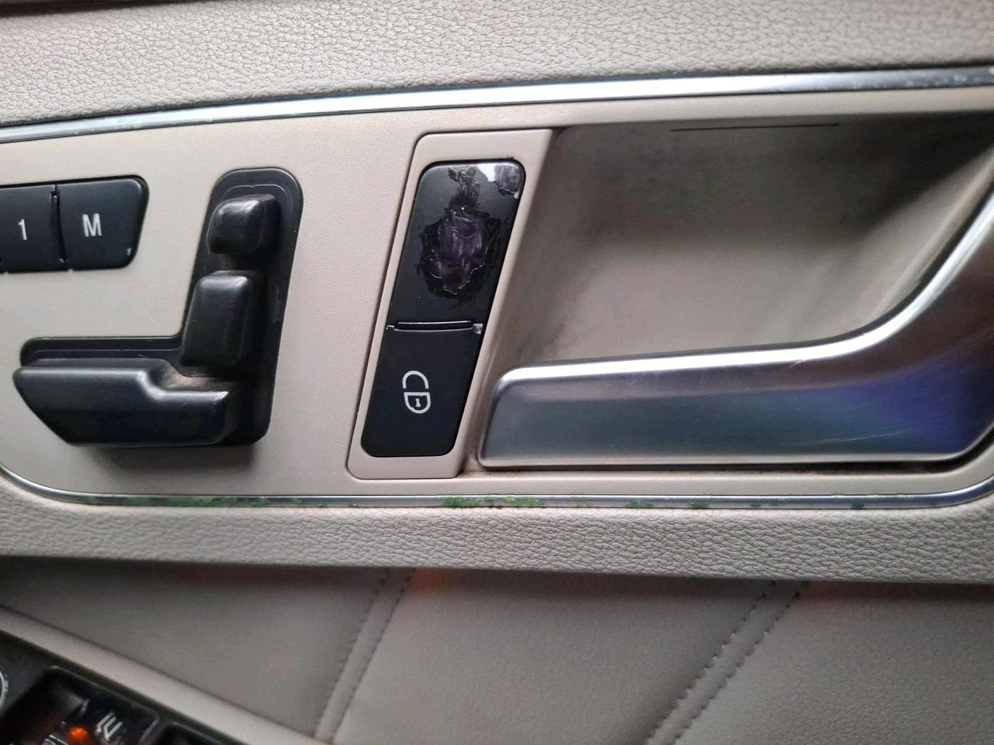 2012 Mercedes Benz E Class E 220 CDI ELEGANCE, Diesel, Automatic, 46,706 km, interior