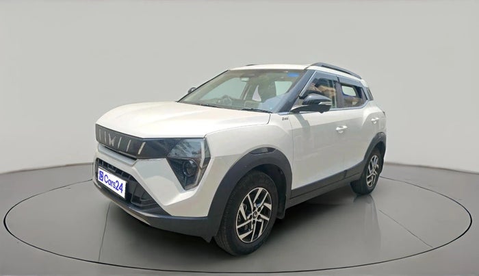 2025 Mahindra XUV 3XO AX5L 1.2 TGDi, Petrol, Manual, 2,720 km, exterior