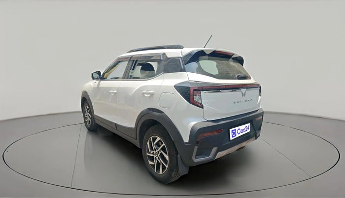 2025 Mahindra XUV 3XO AX5L 1.2 TGDi, Petrol, Manual, 2,720 km, exterior