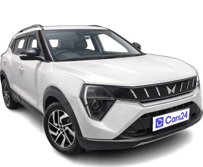2025 Mahindra XUV 3XO - SUV - Petrol - Manual - ₹11.50 lakh