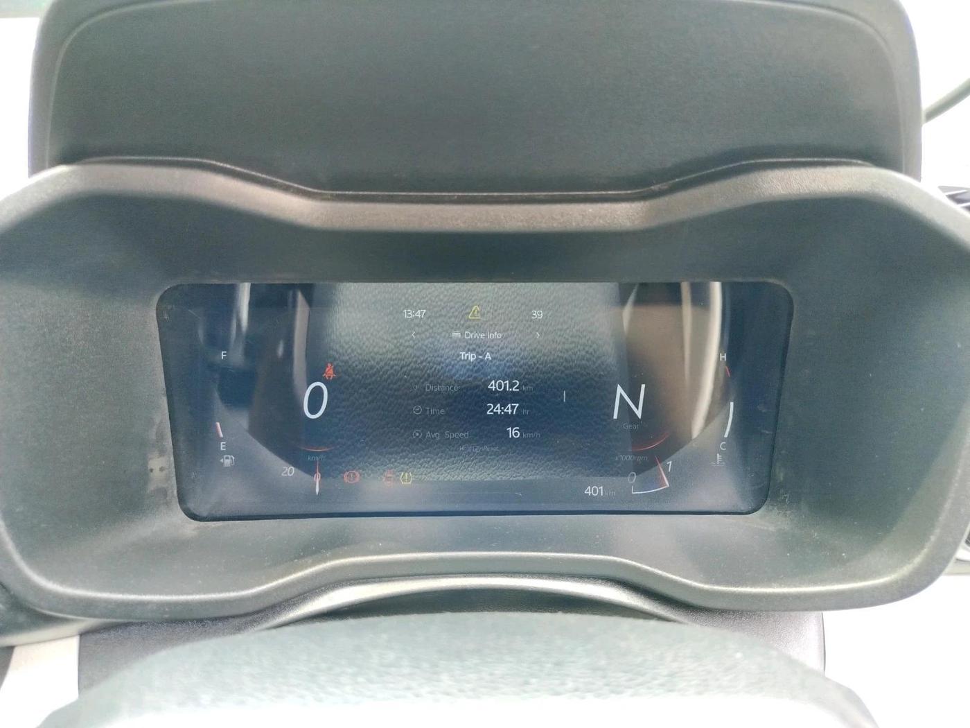 2026 Mahindra XUV 3XO AX5 1.2 L TCMPFi, Petrol, Manual, 401 km, interior