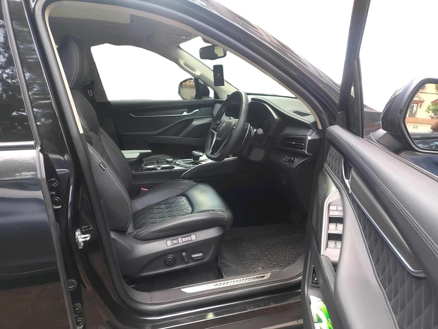 2023 MG GLOSTER BLACKSTORM 7 STR 4X4 TWIN TURBO 2.0, Diesel, Automatic, 9,903 km, interior