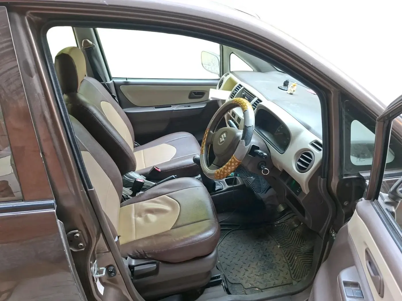 2012 Maruti Zen Estilo LXI, Petrol, Manual, 54,971 km, interior