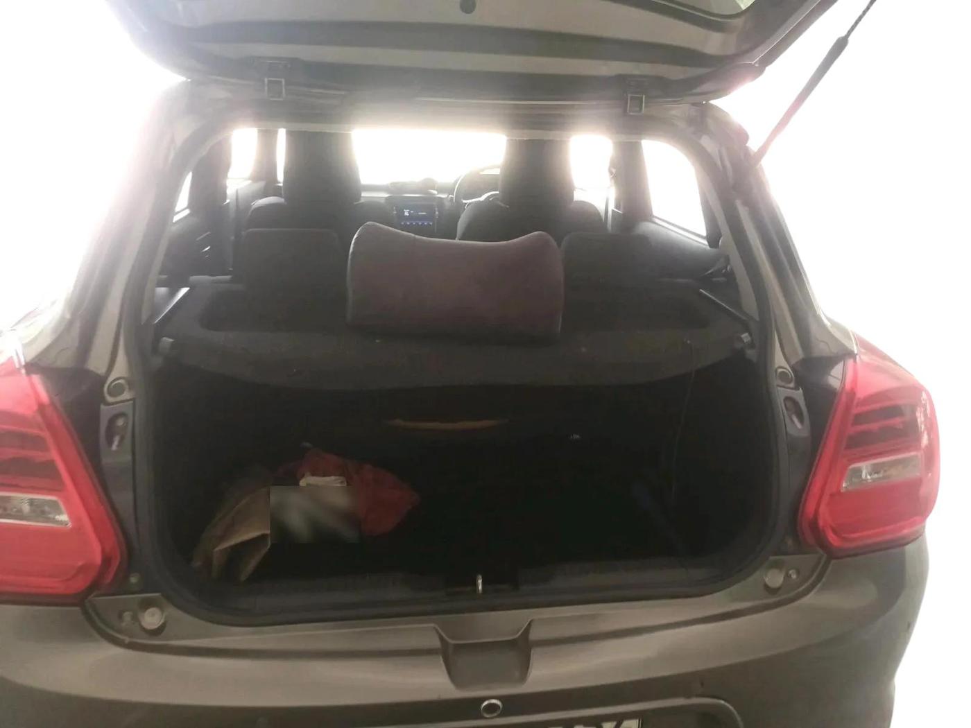 2021 Maruti Swift VXI AMT, Petrol, Automatic, 37,195 km, exterior