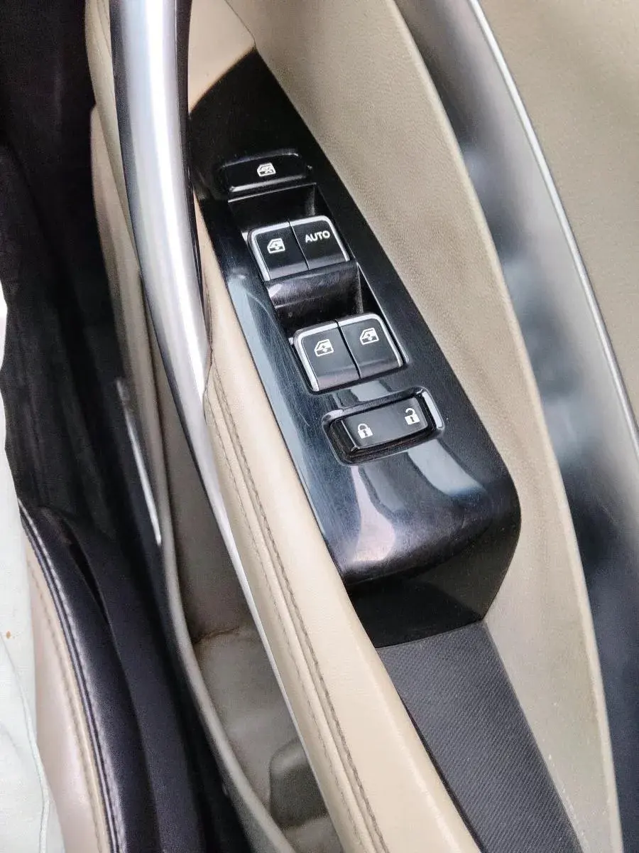 2021 MG HECTOR SHARP HYBRID 1.5 PETROL, Petrol, Manual, 82,758 km, interior