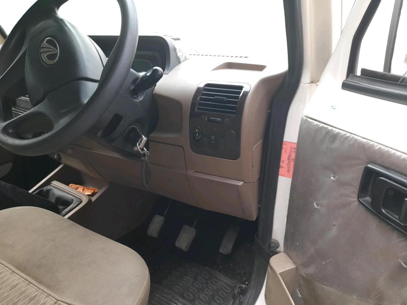 2021 Mahindra Bolero B6 (O), Diesel, Manual, 97,020 km, interior