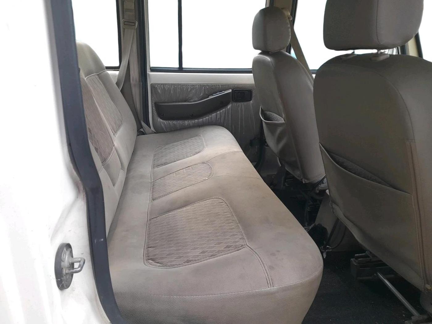 2021 Mahindra Bolero B6 (O), Diesel, Manual, 97,020 km, interior