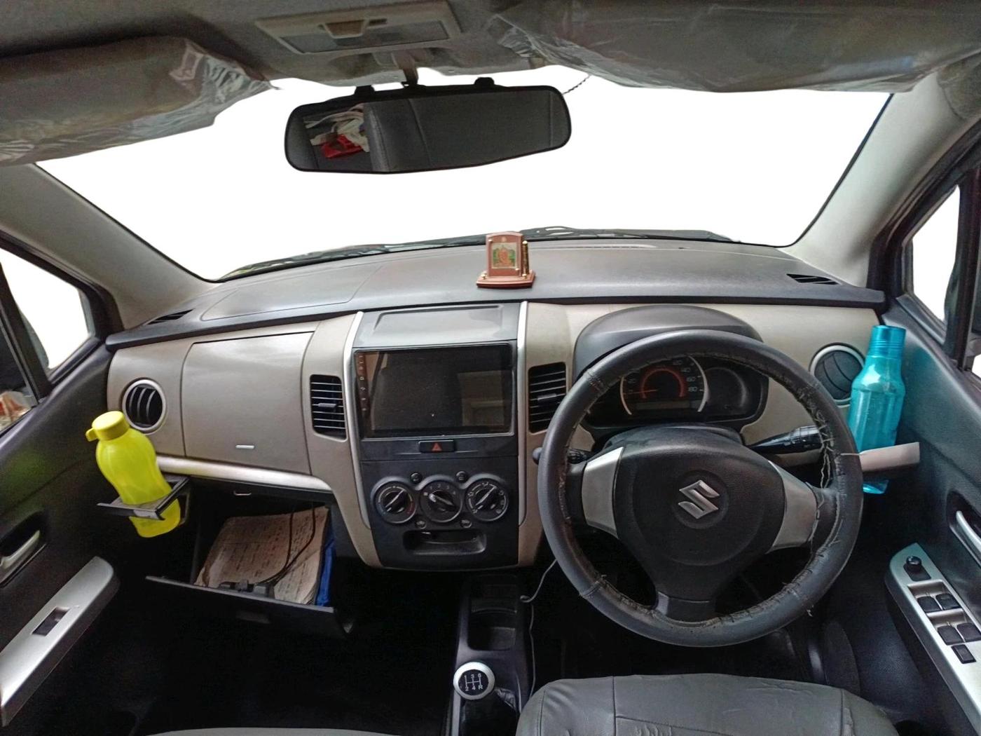 2015 Maruti Wagon R 1.0 VXI, Petrol, Manual, 97,600 km, interior