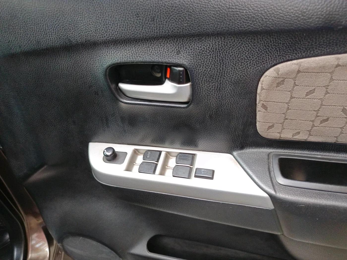2015 Maruti Wagon R 1.0 VXI, Petrol, Manual, 97,600 km, interior