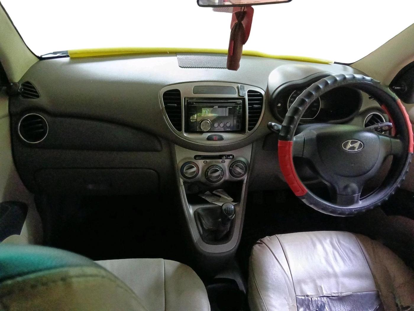 2011 Hyundai i10 MAGNA 1.1 LPG, Petrol, Manual, 51,693 km, interior