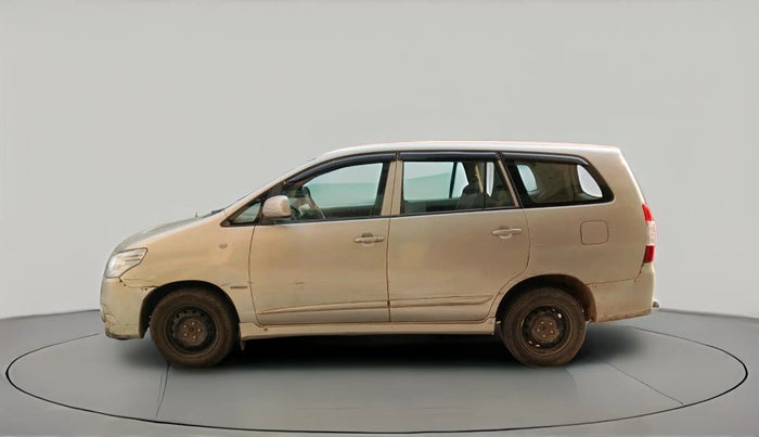 2014 Toyota Innova 2.5 GX 8 STR, Diesel, Manual, 1,63,573 km, exterior