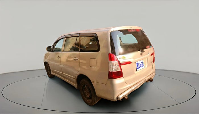 2014 Toyota Innova 2.5 GX 8 STR, Diesel, Manual, 1,63,573 km, exterior