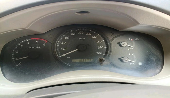 2014 Toyota Innova 2.5 GX 8 STR, Diesel, Manual, 1,63,573 km, interior