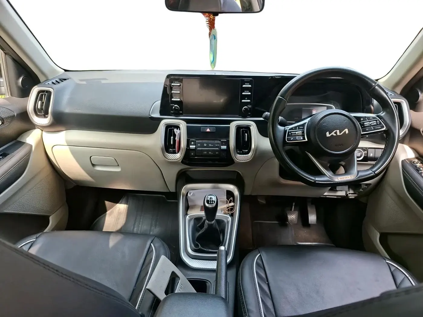 2023 KIA SONET HTX 1.0 TURBO PETROL IMT, Petrol, Manual, 1,873 km, interior