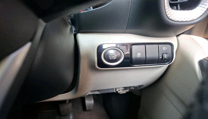 2023 KIA SONET HTX 1.0 TURBO PETROL IMT, Petrol, Manual, 1,873 km, interior