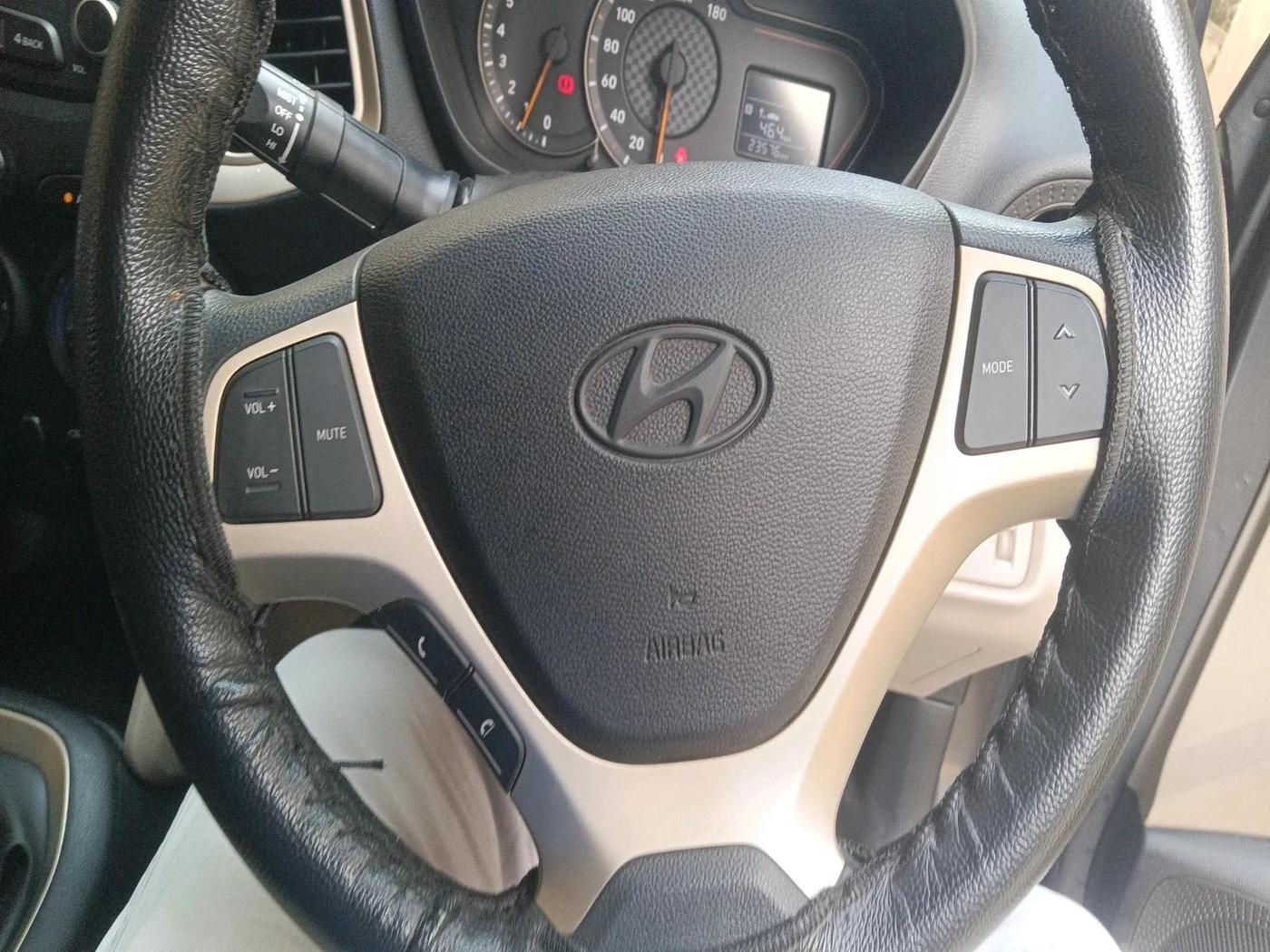 2022 Hyundai NEW SANTRO MAGNA, Petrol, Manual, 23,576 km, interior