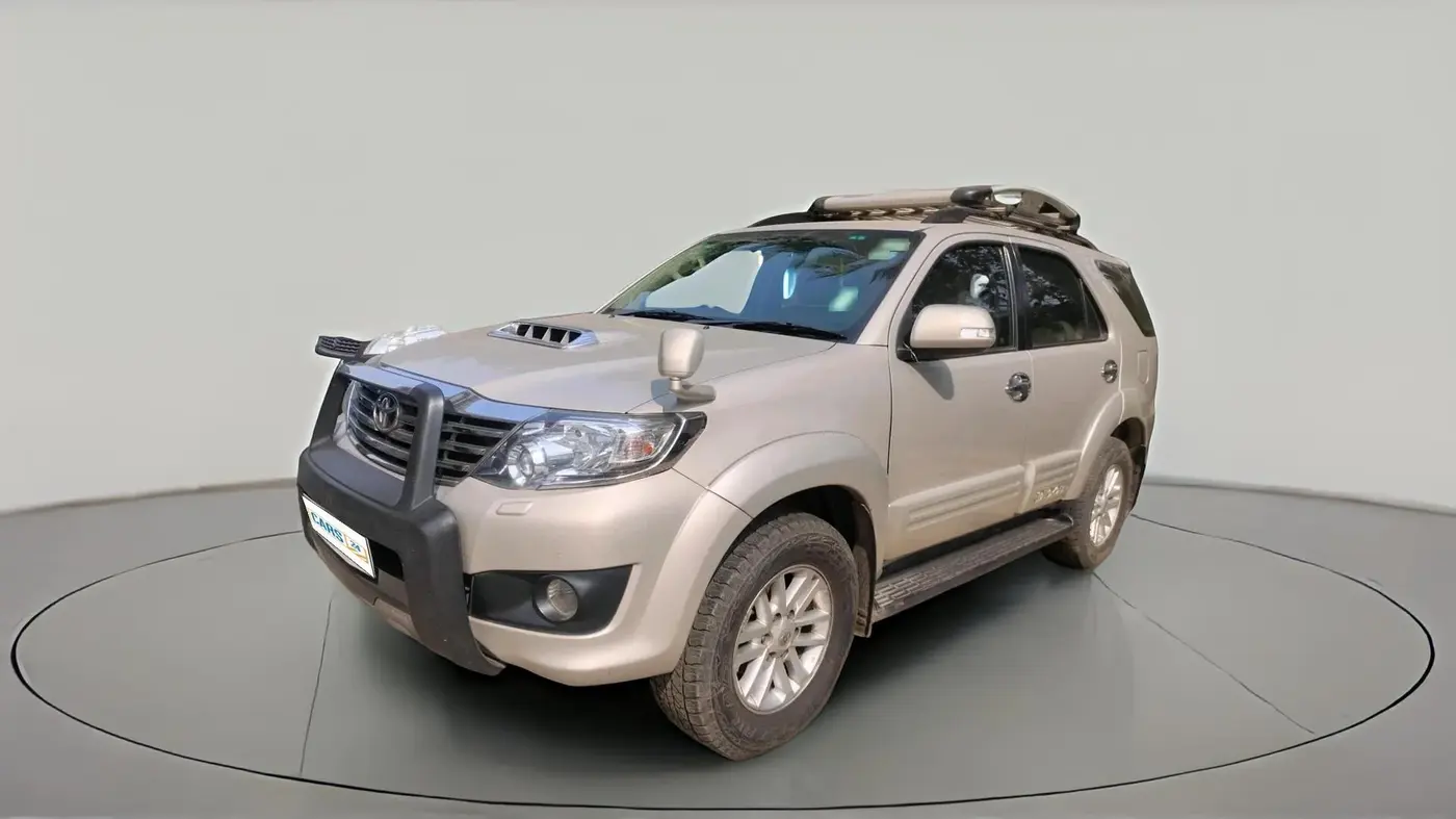 2014 Toyota Fortuner 3.0 4X2 AT, Diesel, Automatic, 57,818 km, exterior