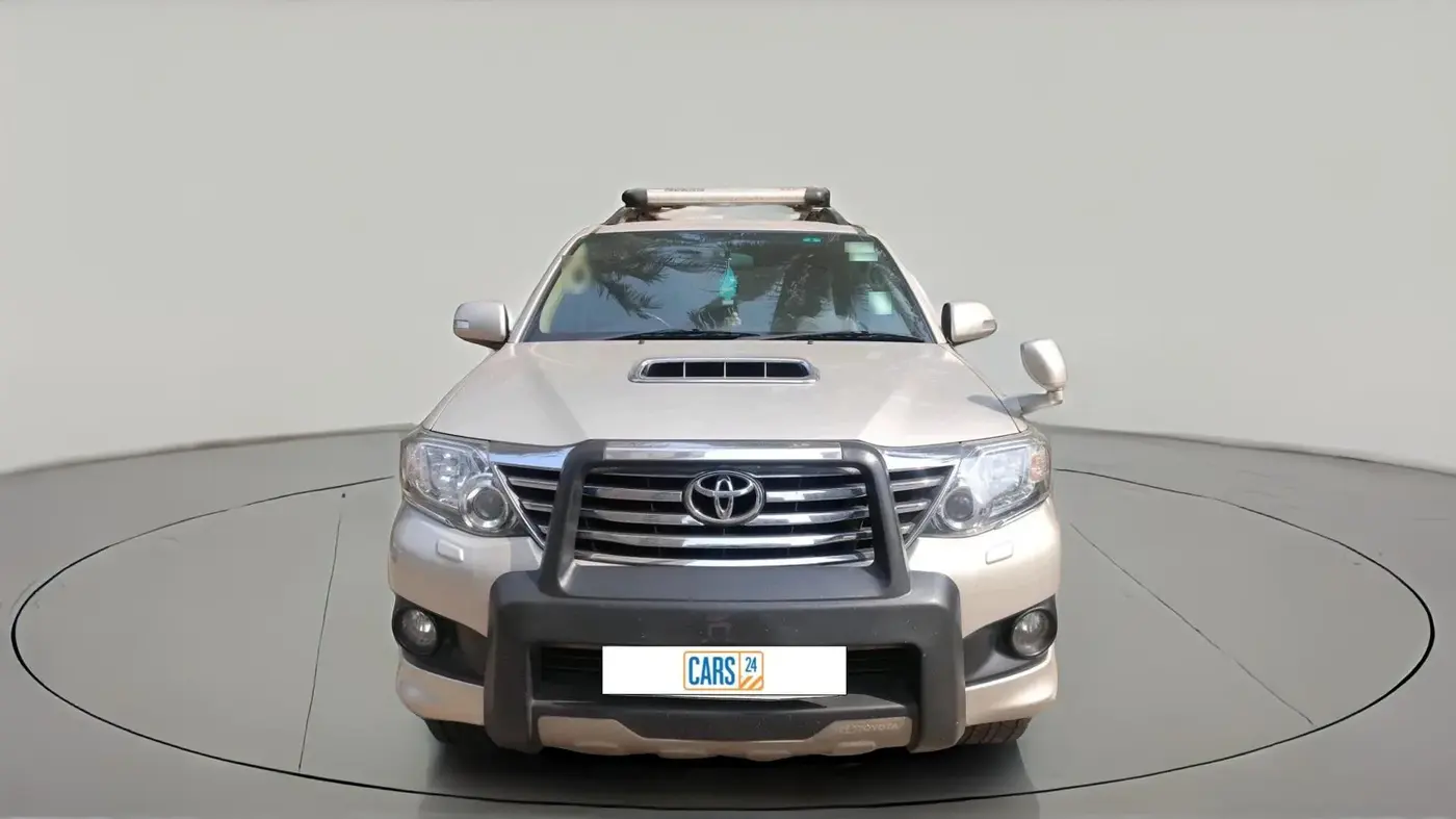2014 Toyota Fortuner 3.0 4X2 AT, Diesel, Automatic, 57,818 km, exterior