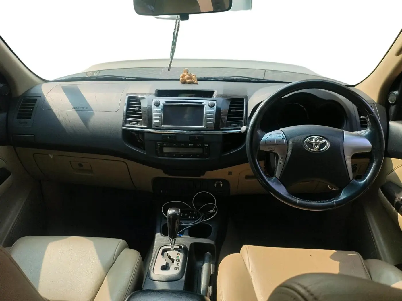 2014 Toyota Fortuner 3.0 4X2 AT, Diesel, Automatic, 57,818 km, interior