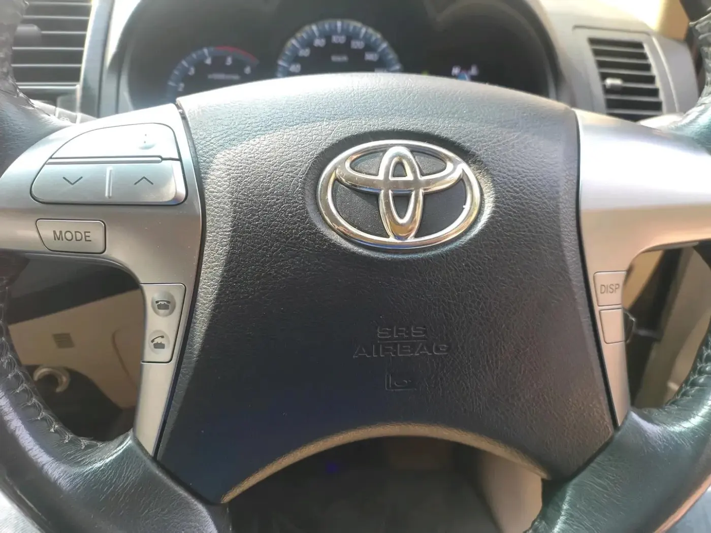 2014 Toyota Fortuner 3.0 4X2 AT, Diesel, Automatic, 57,818 km, interior