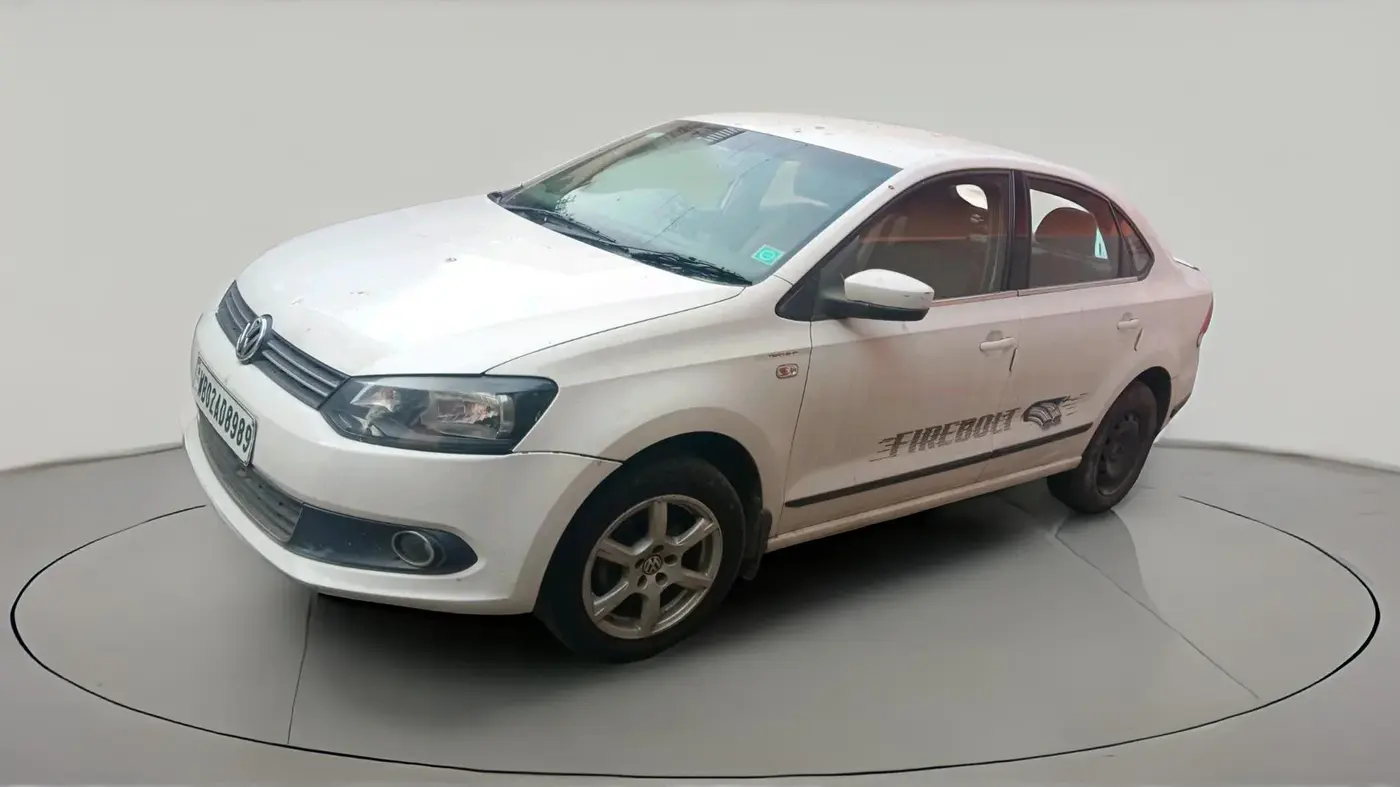 2013 Volkswagen Vento HIGHLINE 1.6 MPI, Petrol, Manual, 95,028 km, exterior