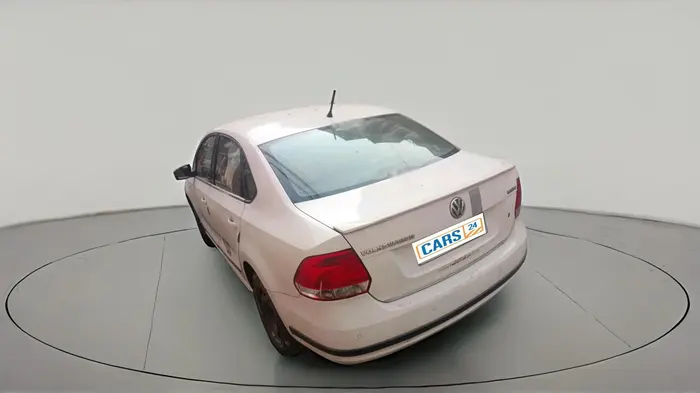 2013 Volkswagen Vento HIGHLINE 1.6 MPI, Petrol, Manual, 95,028 km, exterior
