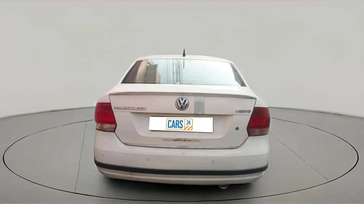 2013 Volkswagen Vento HIGHLINE 1.6 MPI, Petrol, Manual, 95,028 km, exterior