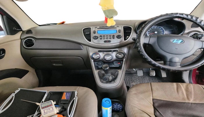 2015 Hyundai i10 SPORTZ 1.1, Petrol, Manual, 40,411 km, interior