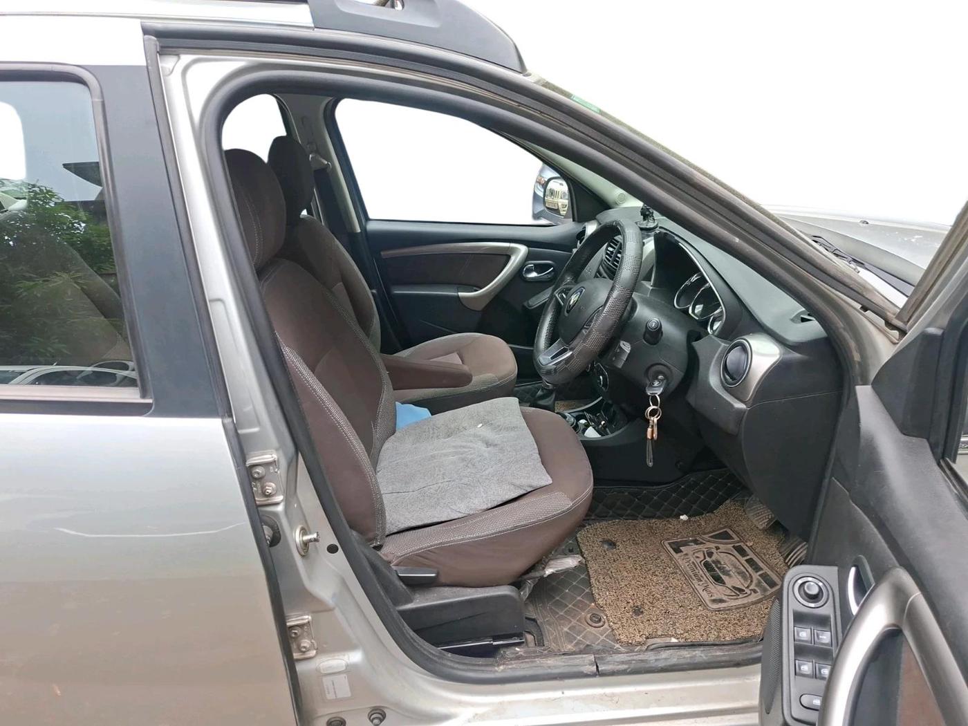 2020 Renault Duster RXZ 1.3 TURBO PETROL CVT, Petrol, Automatic, 56,405 km, interior