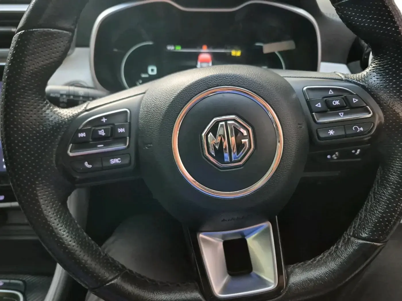 2022 MG ASTOR SAVVY 1.5 CVT, Petrol, Automatic, 18,265 km, interior
