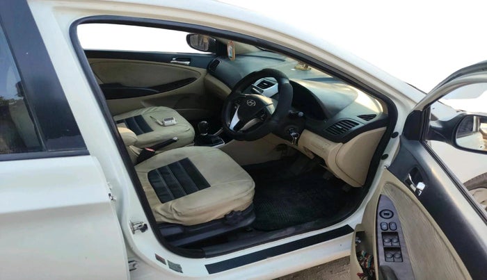 2012 Hyundai Verna FLUIDIC 1.4 CRDI EX, Diesel, Manual, 55,617 km, interior