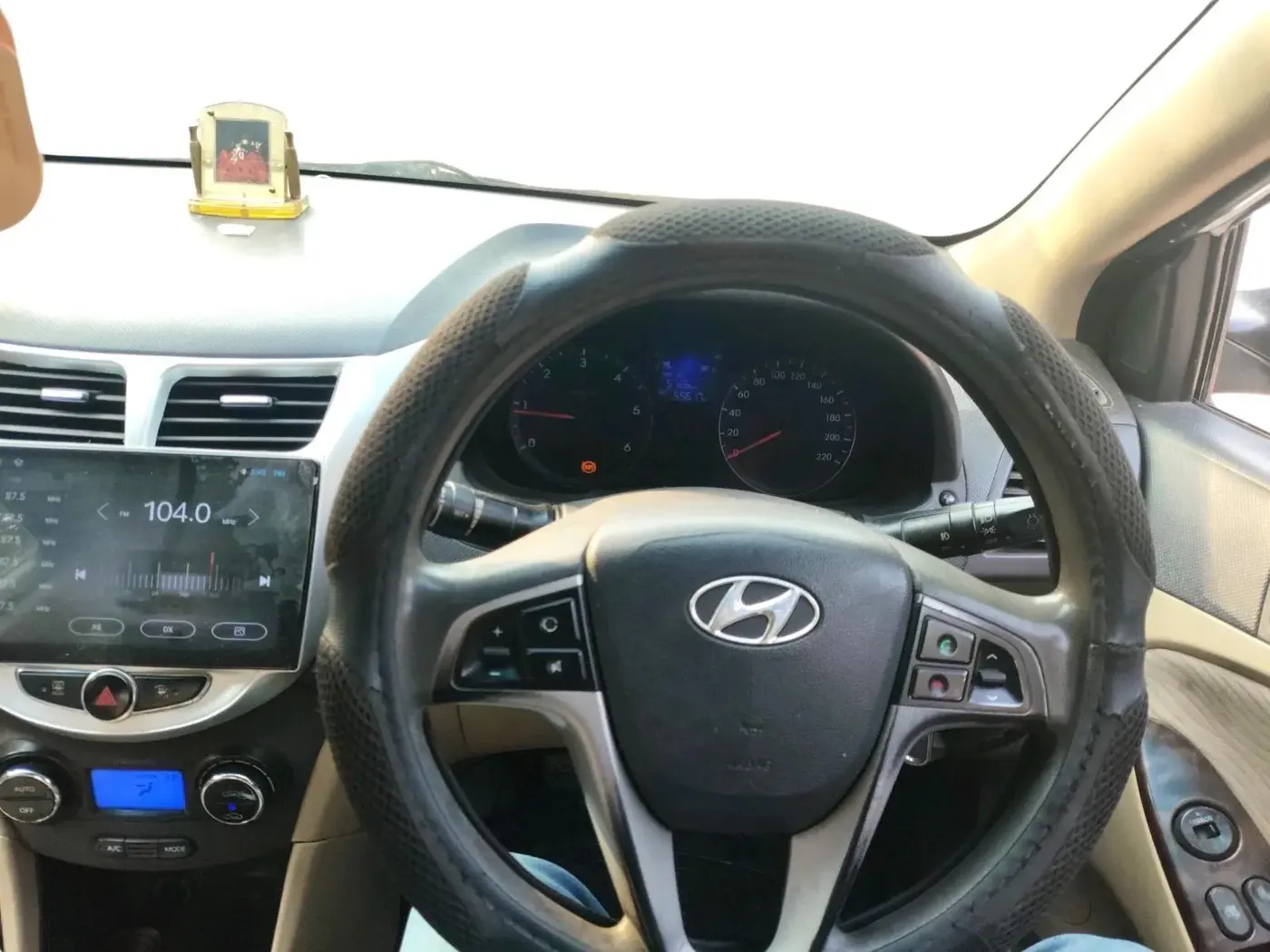 2012 Hyundai Verna FLUIDIC 1.4 CRDI EX, Diesel, Manual, 55,617 km, interior