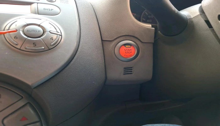 2011 Nissan Micra XV PREMIUM DIESEL, Diesel, Manual, 1,00,549 km, interior