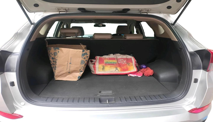 2018 Hyundai Tucson 2WD AT GL DIESEL
, Diesel, Automatic, 56,179 km, exterior