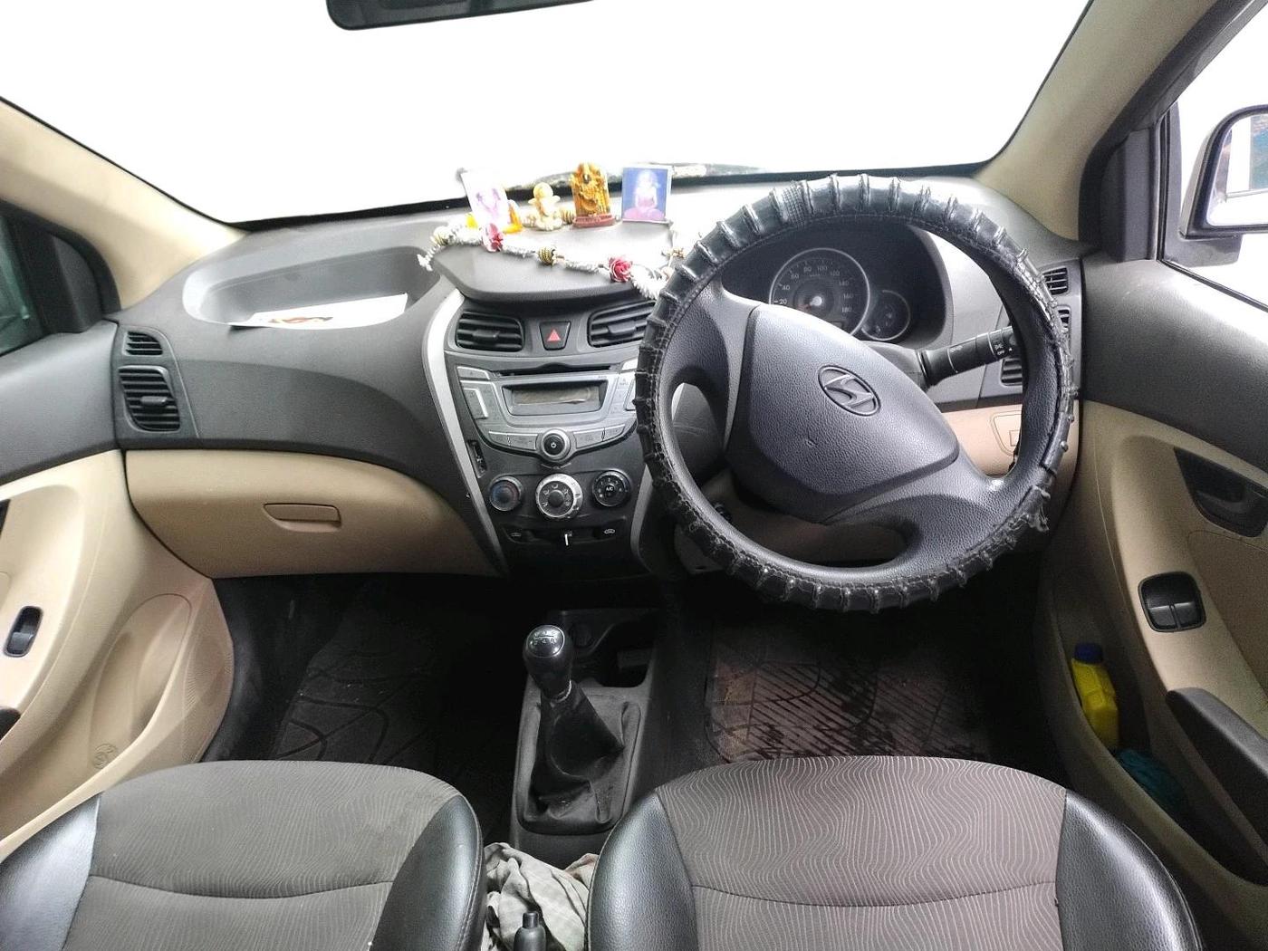 2013 Hyundai Eon ERA + LPG, Petrol, Manual, 26,355 km, interior