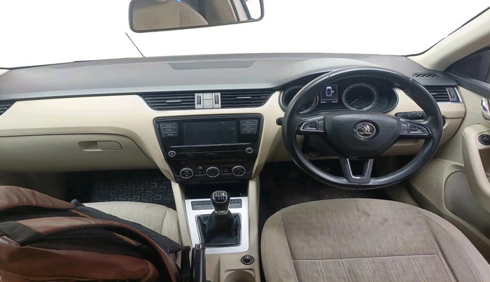 2018 Skoda Octavia AMBITION 1.4 TSI, Petrol, Manual, 20,432 km, interior