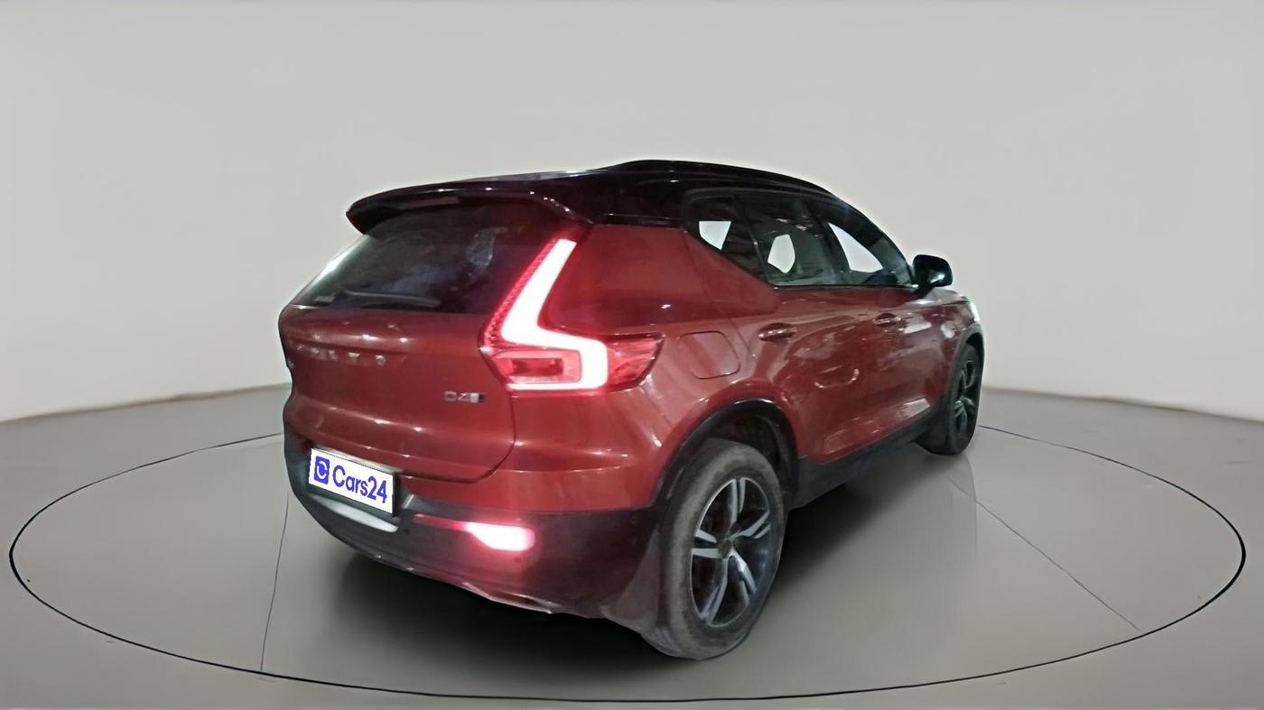 2018 Volvo XC 40 D4 R DESIGN, Diesel, Automatic, 52,855 km, exterior