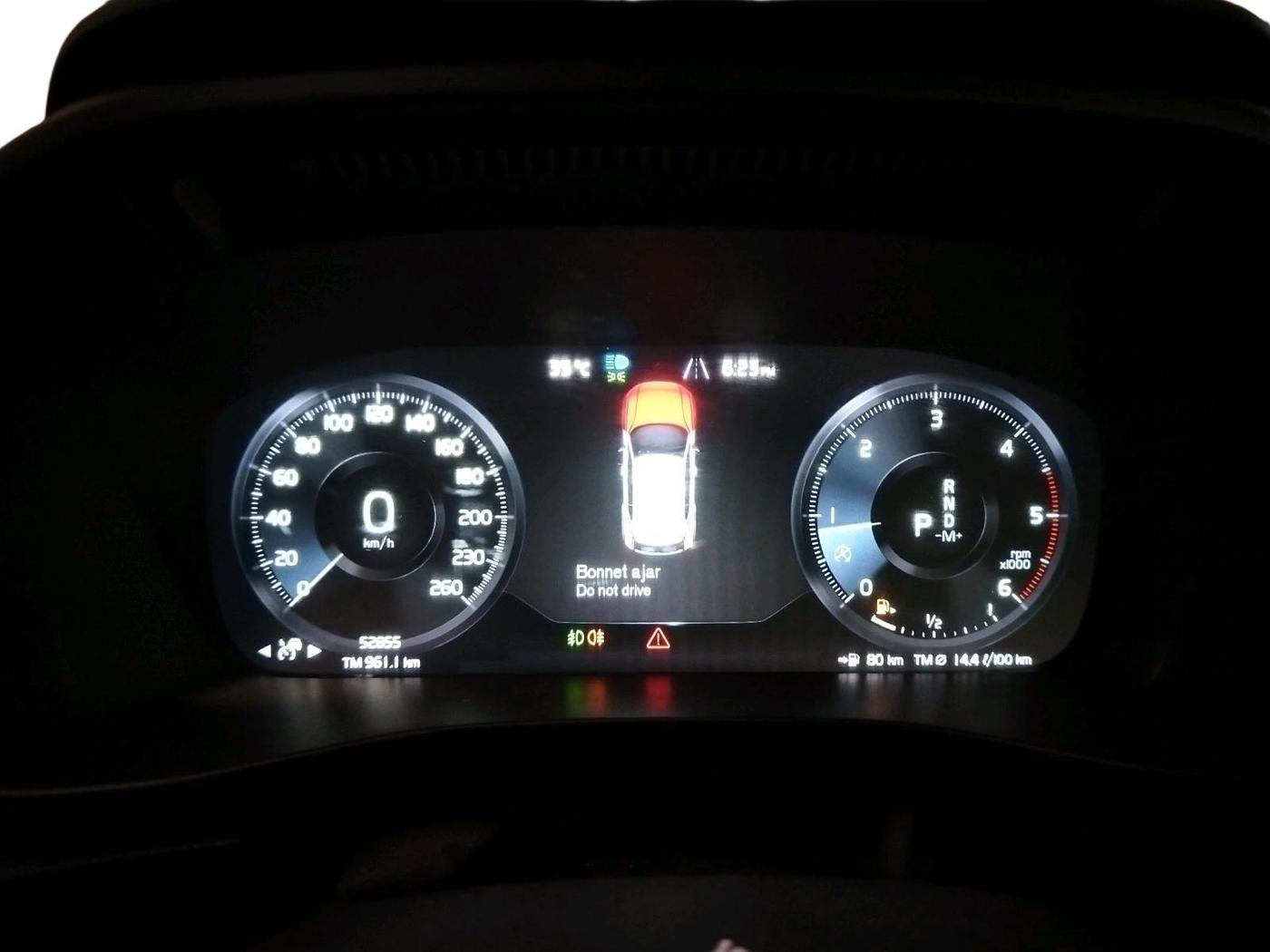 2018 Volvo XC 40 D4 R DESIGN, Diesel, Automatic, 52,855 km, interior
