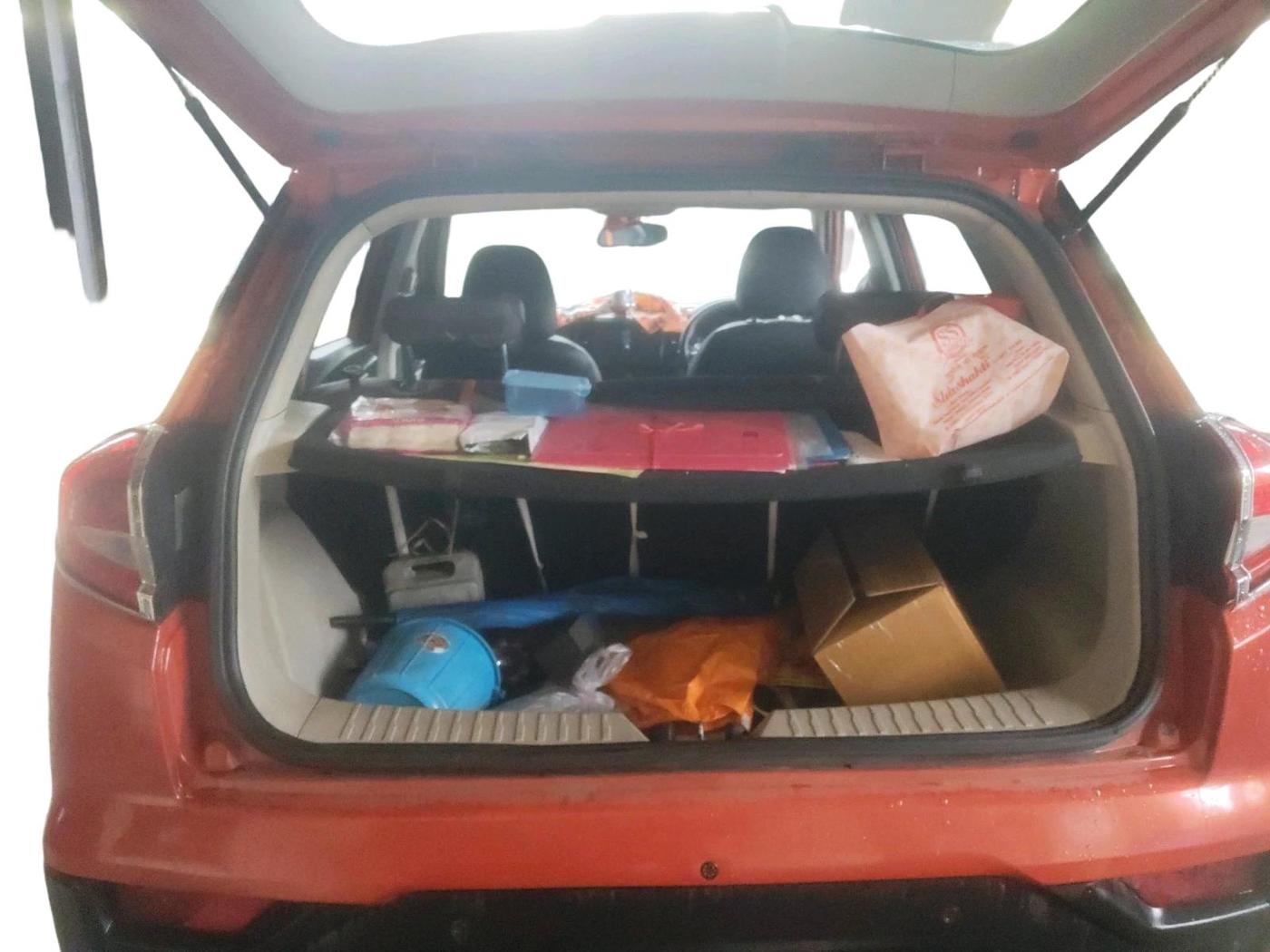 2020 Mahindra XUV300 W4 1.2 PETROL, Petrol, Manual, 62,357 km, exterior