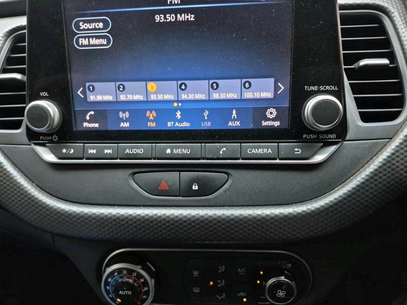 2021 Nissan Kicks XV 1.5, Petrol, Manual, 14,576 km, interior
