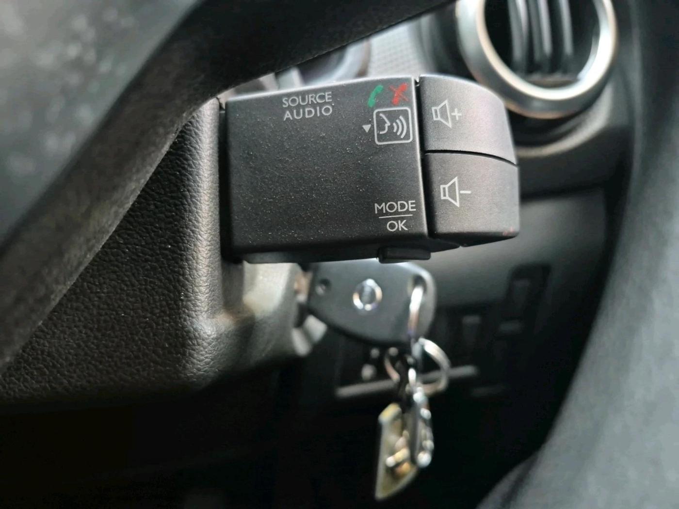 2021 Nissan Kicks XV 1.5, Petrol, Manual, 14,576 km, interior