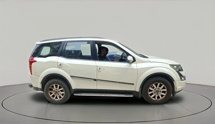 2016 Mahindra XUV500 W10, Diesel, Manual, 1,48,877 km, exterior