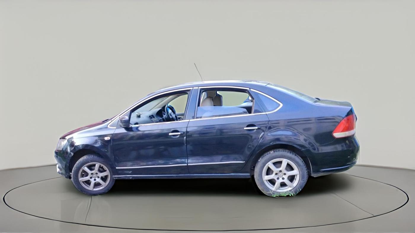 2013 Volkswagen Vento HIGHLINE 1.6 MPI, Petrol, Manual, 56,519 km, exterior