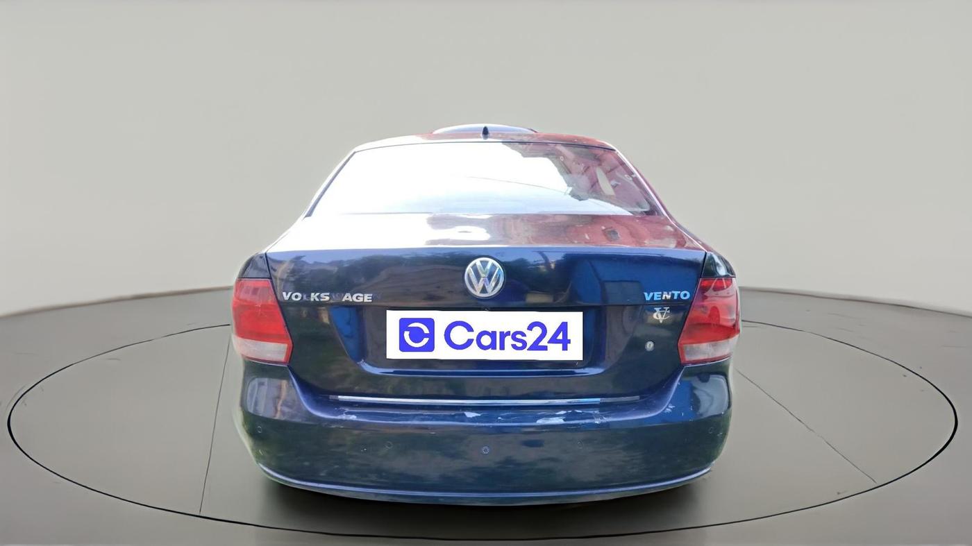 2013 Volkswagen Vento HIGHLINE 1.6 MPI, Petrol, Manual, 56,519 km, exterior