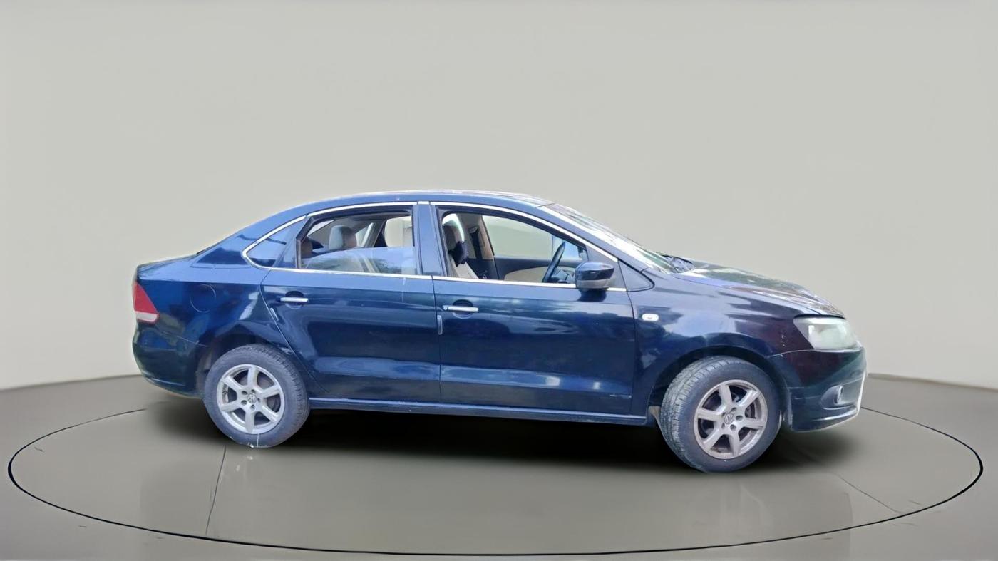 2013 Volkswagen Vento HIGHLINE 1.6 MPI, Petrol, Manual, 56,519 km, exterior
