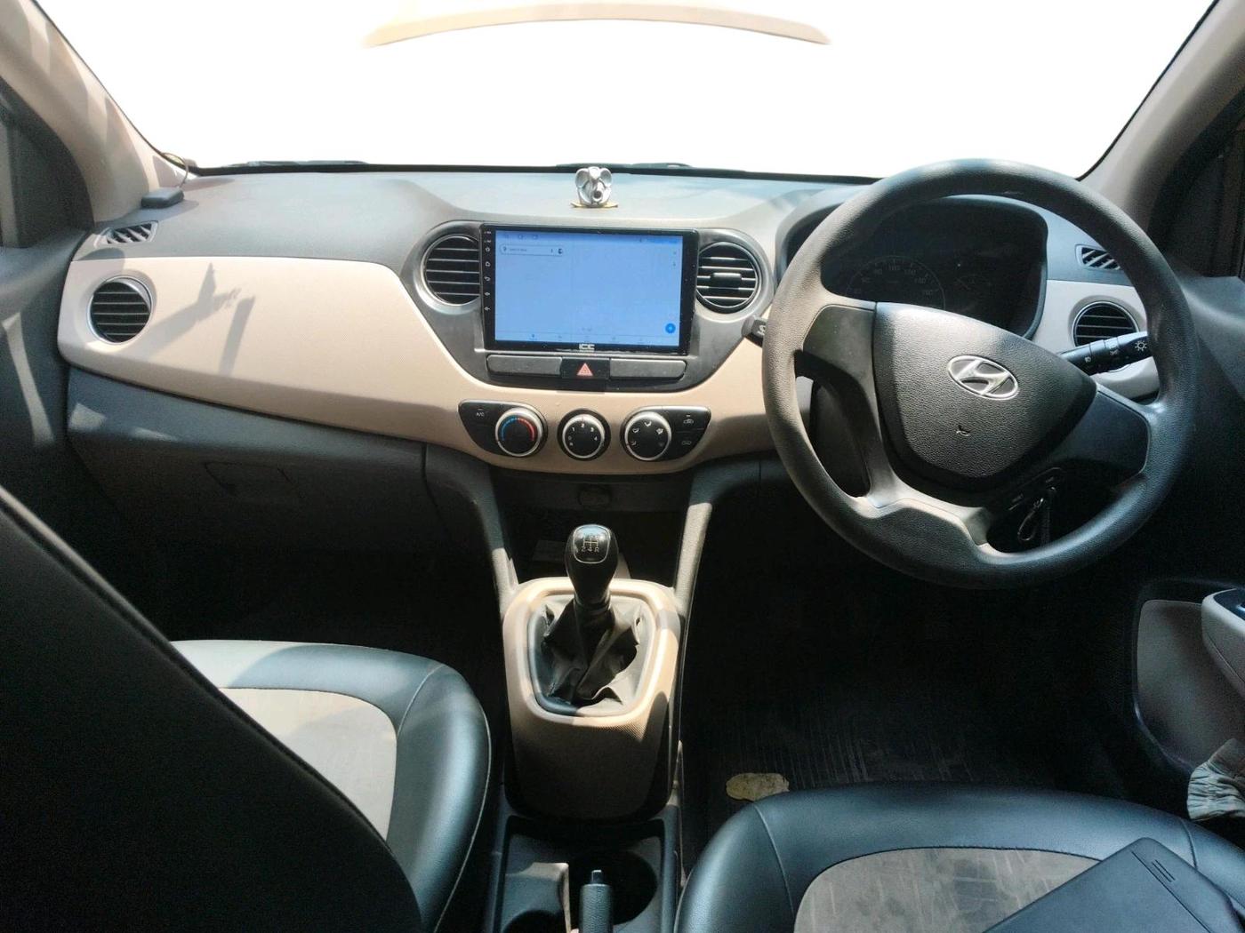 2016 Hyundai Grand i10 MAGNA 1.2 KAPPA VTVT, Petrol, Manual, 29,728 km, interior