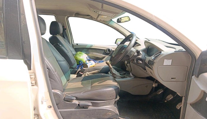 2016 Mahindra NUVOSPORT N8, Diesel, Manual, 40,787 km, interior